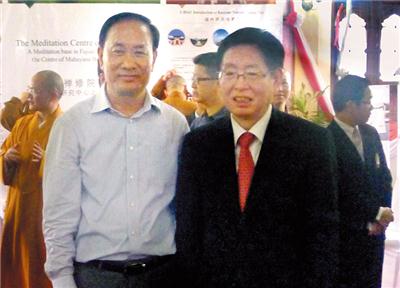 国家宗教局局长王作安与公司董事长合影